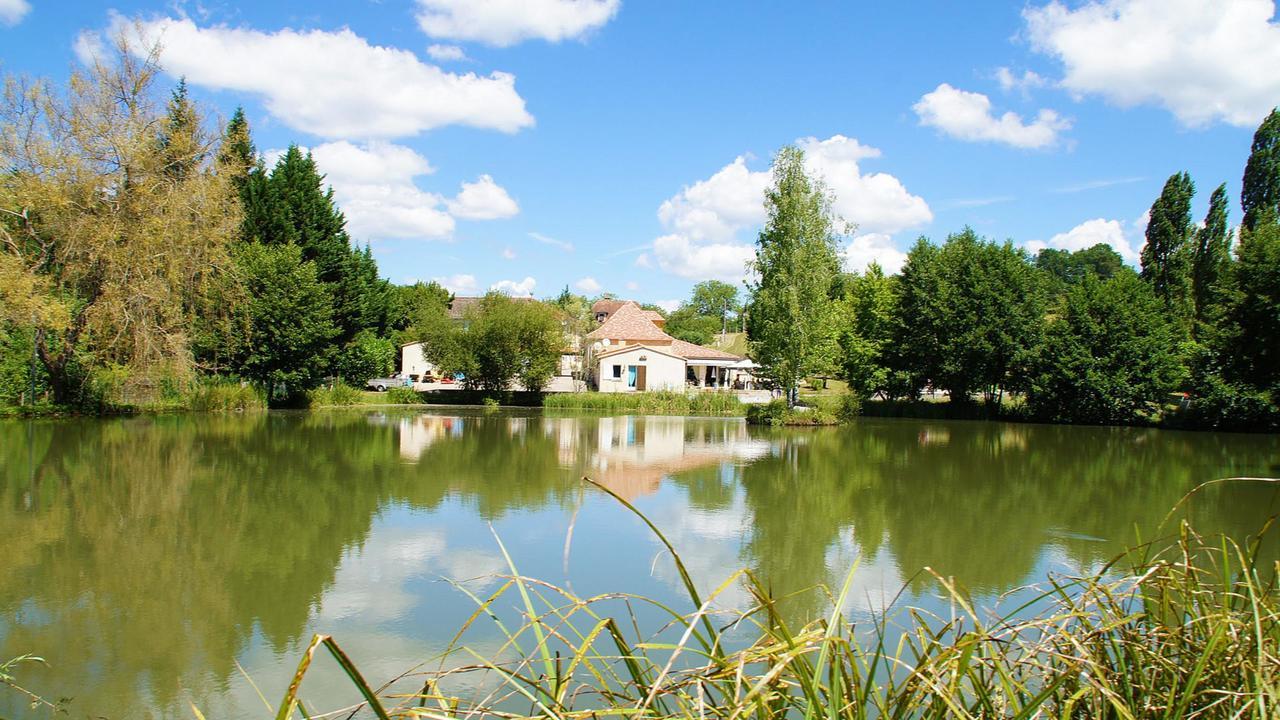 Le Domaine de L'étang de Sandanet Issac Extérieur photo